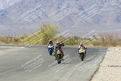 media/Apr-17-2022-CVMA (Sun) [[f474cfa795]]/Race 14 500 Supersport-350 Supersport (Holeshot)/